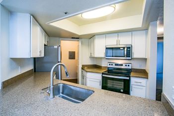 San tropez apartments full kitchen